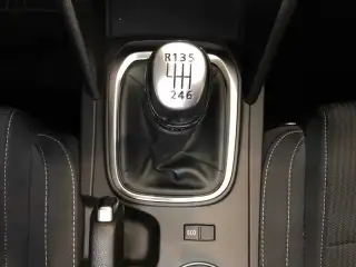Vehicle image thumbnail, number 14