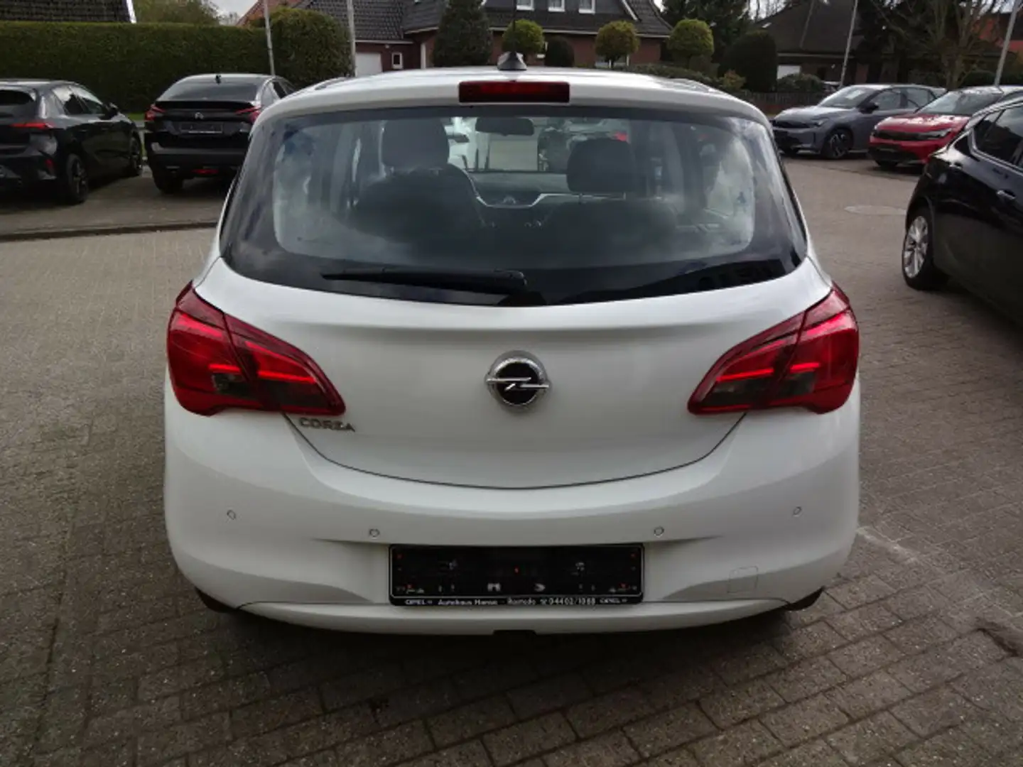 Vehicle image, number 4