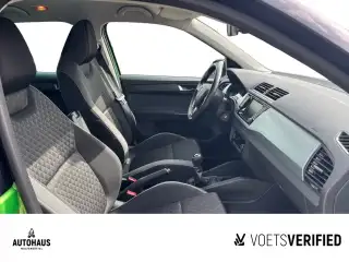 Vehicle image thumbnail, number 7