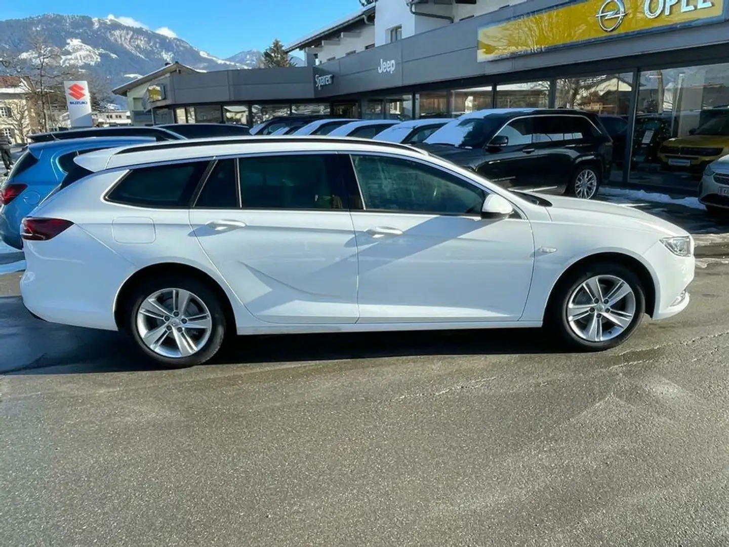 Vehicle image, number 5