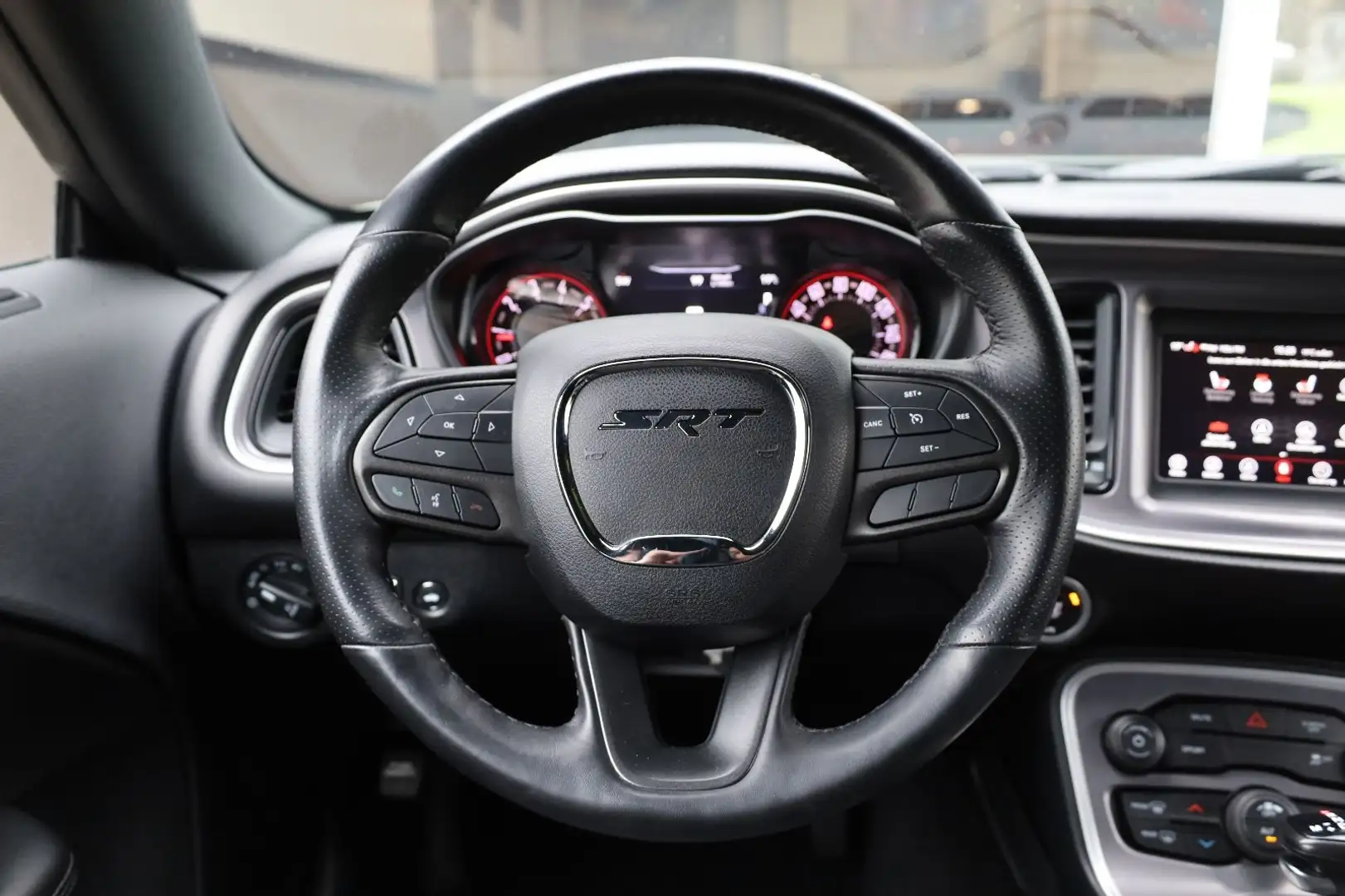 Vehicle image, number 12