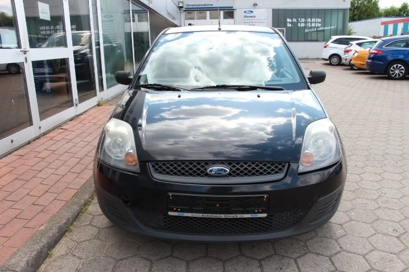 Vehicle image, number 3