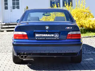 Vehicle image thumbnail, number 9