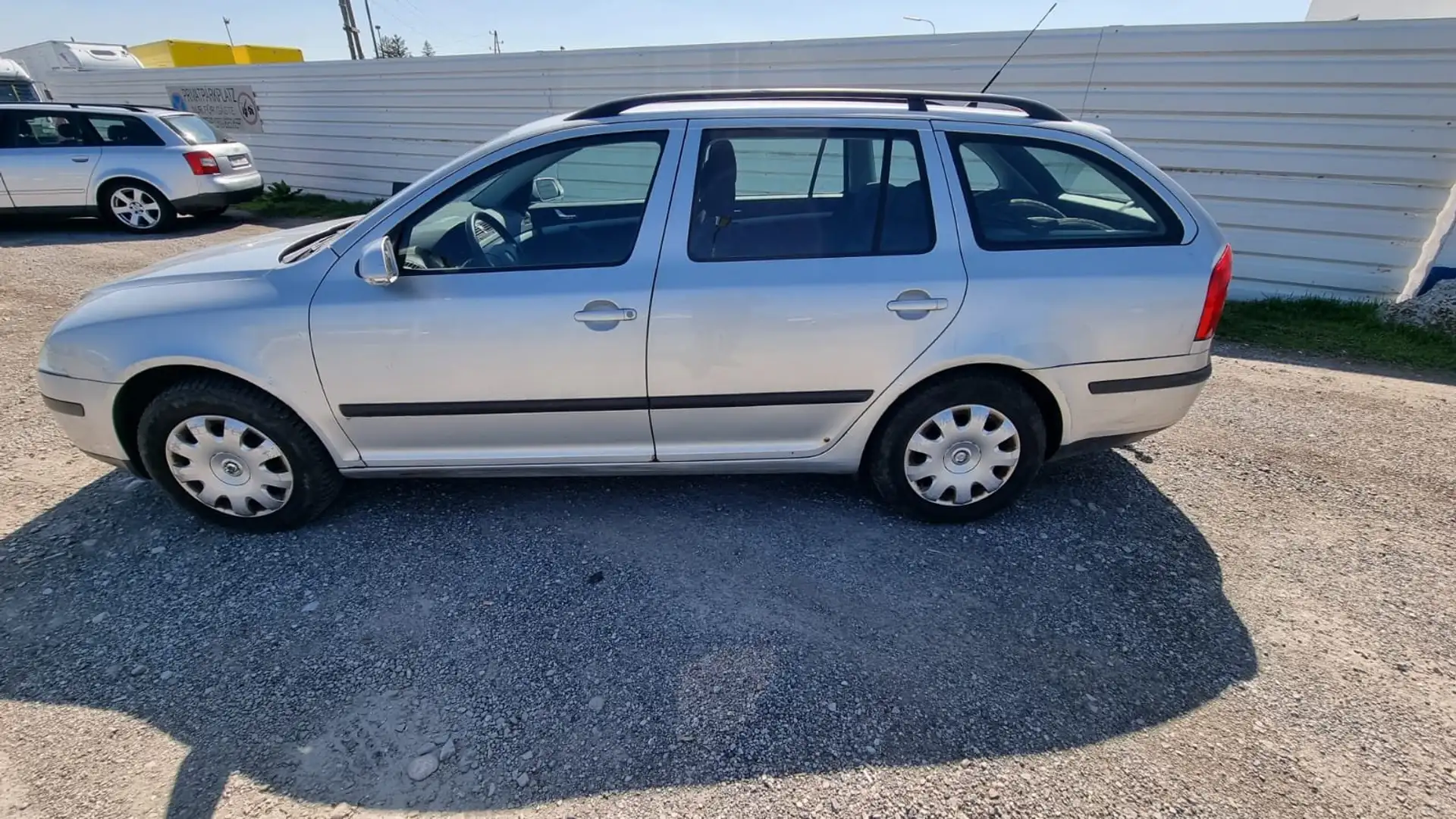 Vehicle image, number 7