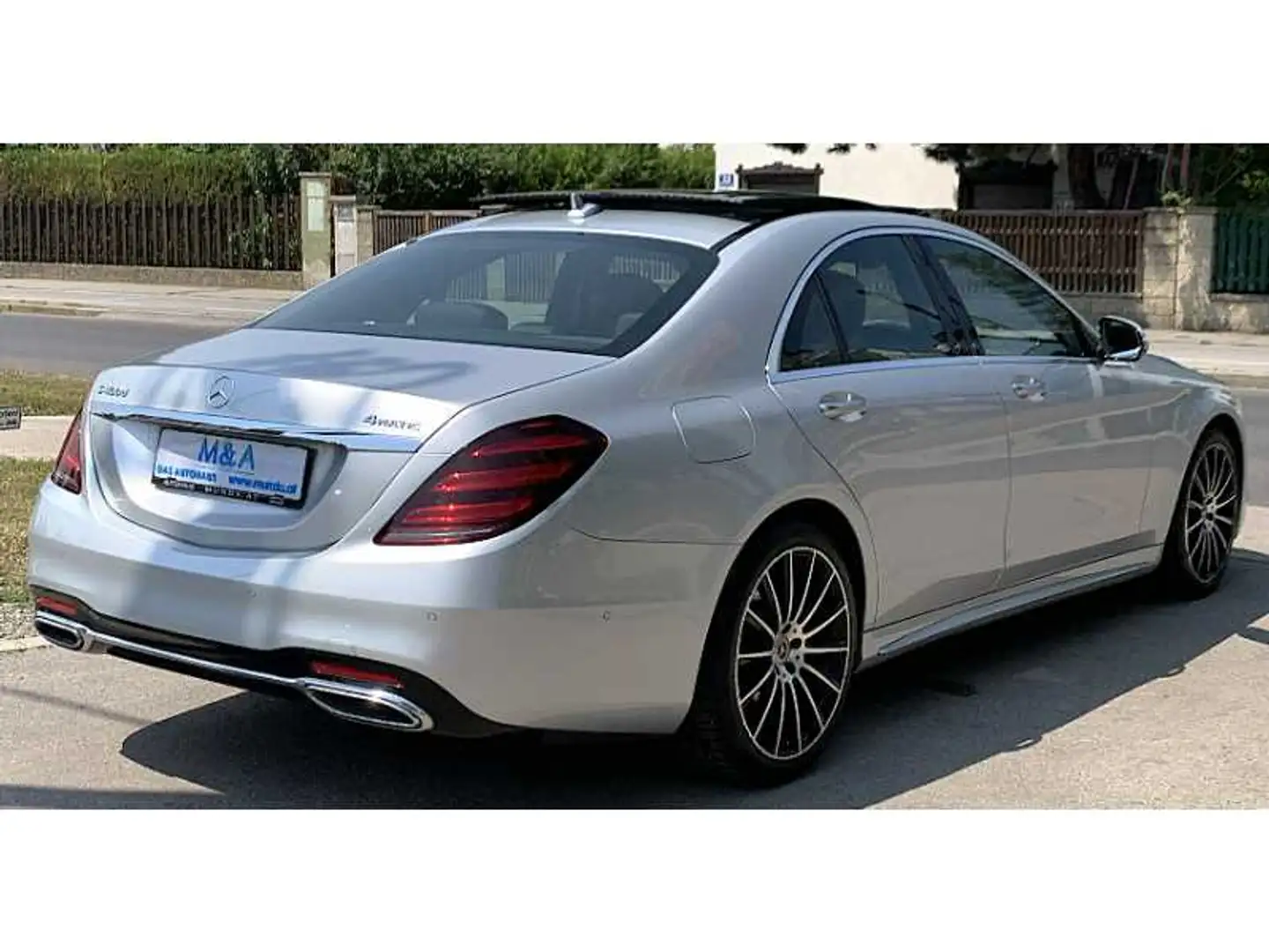 Vehicle image, number 6