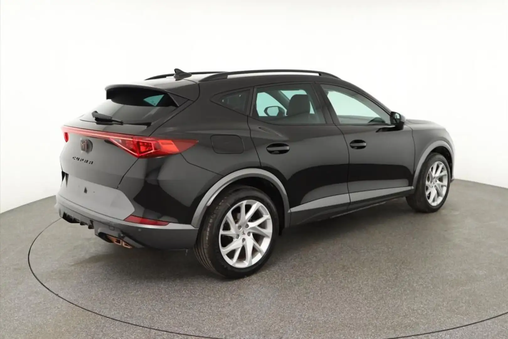 Vehicle image, number 4