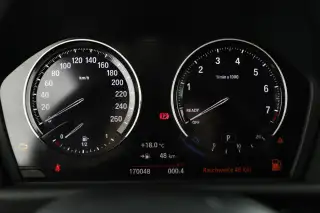 Vehicle image thumbnail, number 7