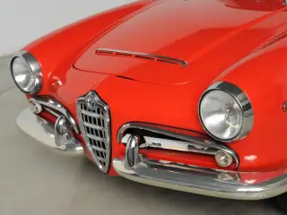 Vehicle image thumbnail, number 7