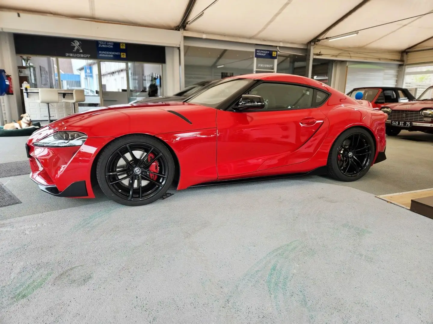 Vehicle image, number 9