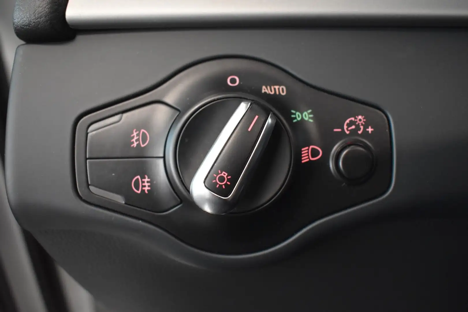 Vehicle image, number 20