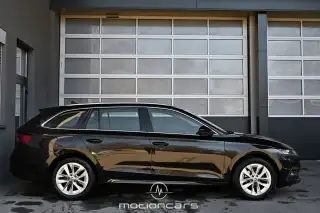 Vehicle image thumbnail, number 5