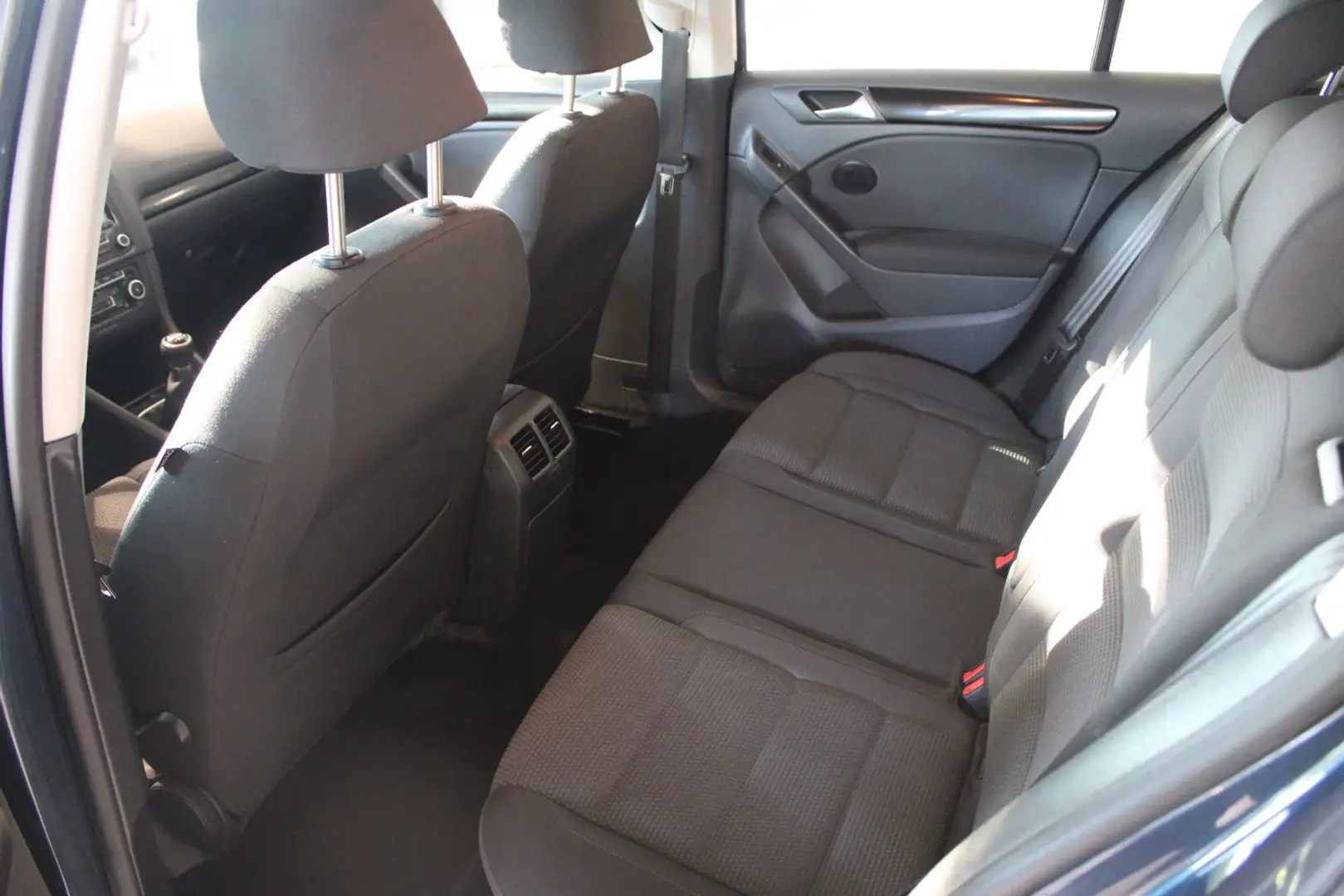 Vehicle image, number 7