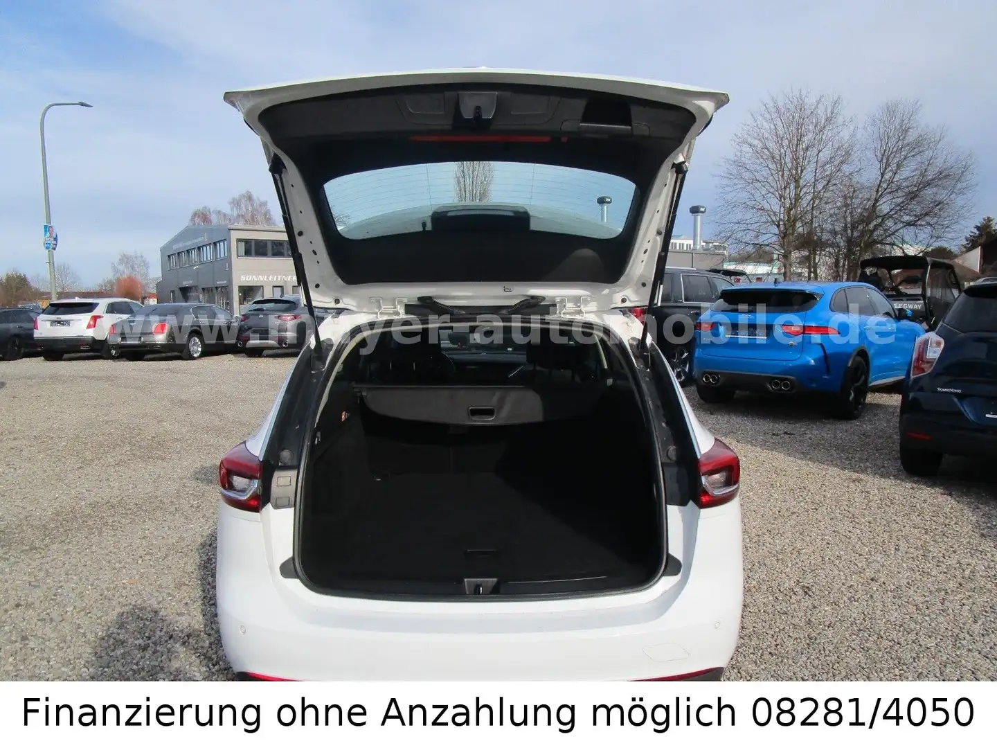 Vehicle image, number 5
