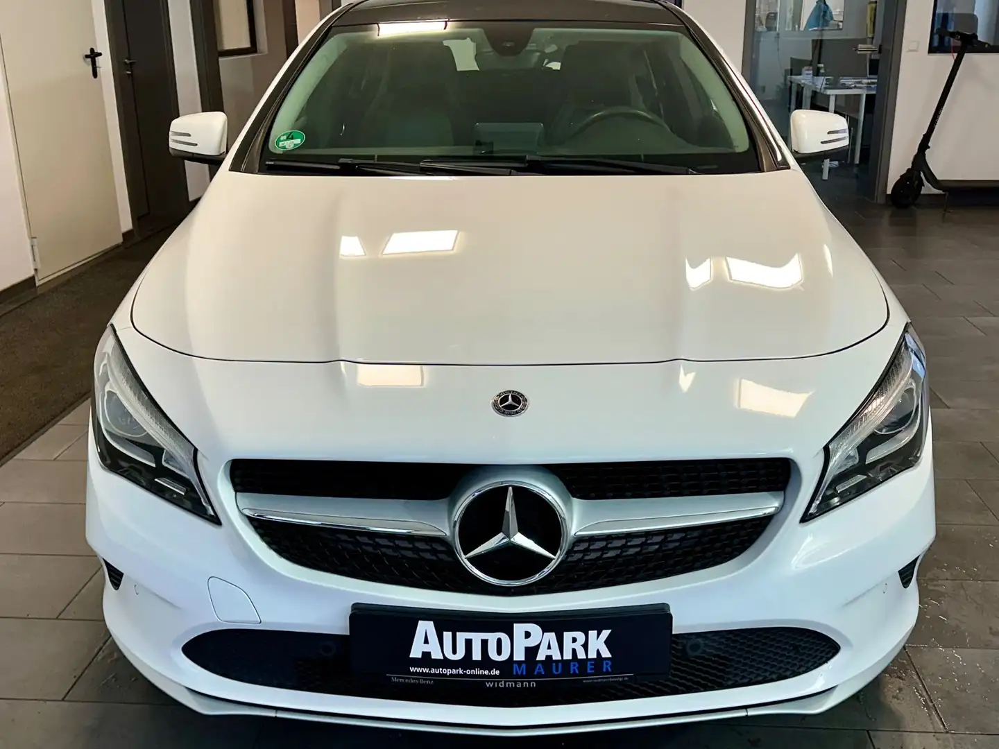 Vehicle image, number 4