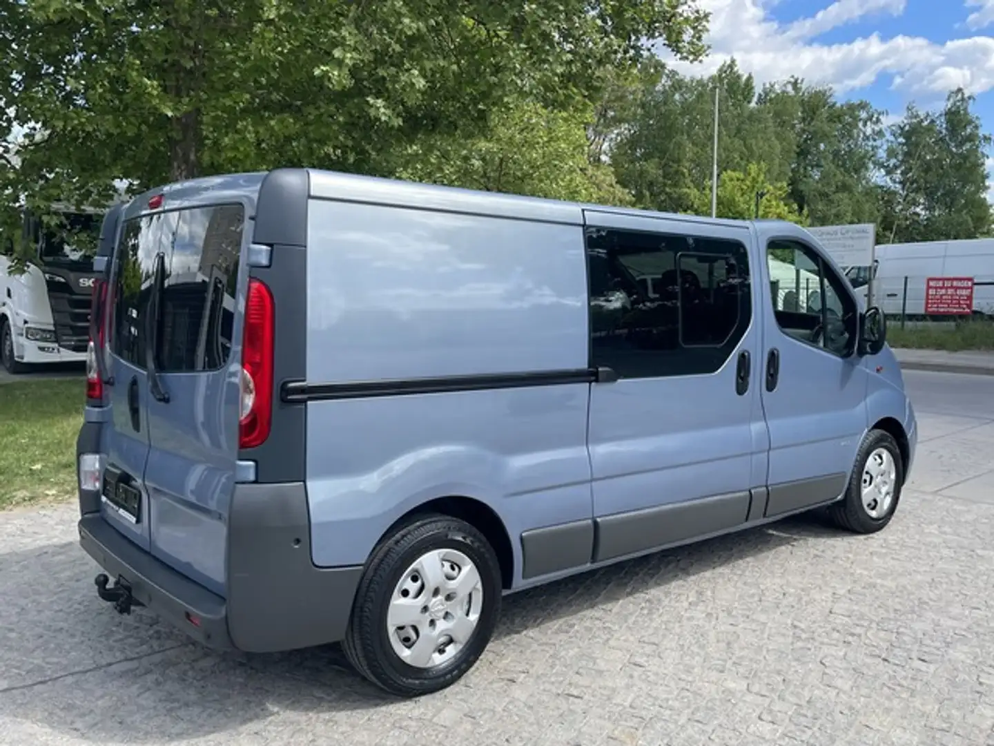Vehicle image, number 5
