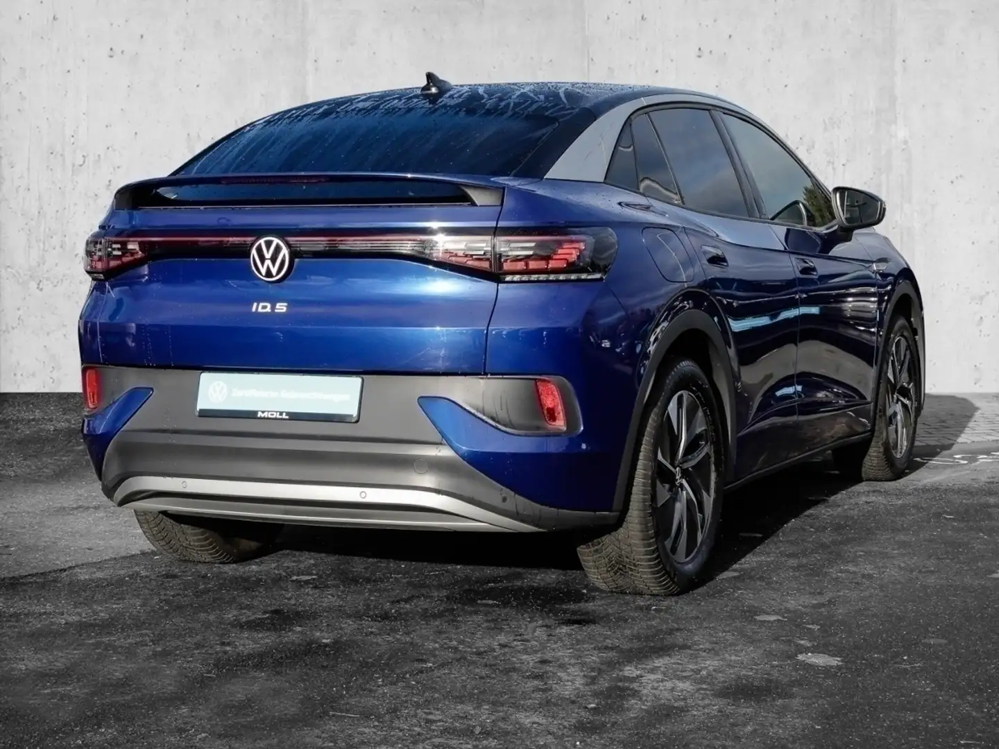 Vehicle image, number 6