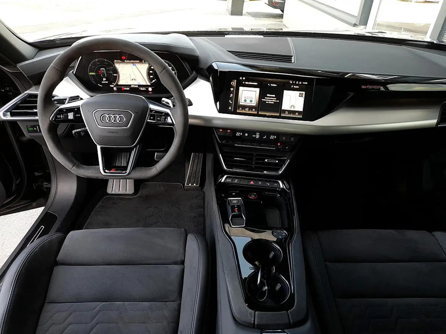 Vehicle image, number 4