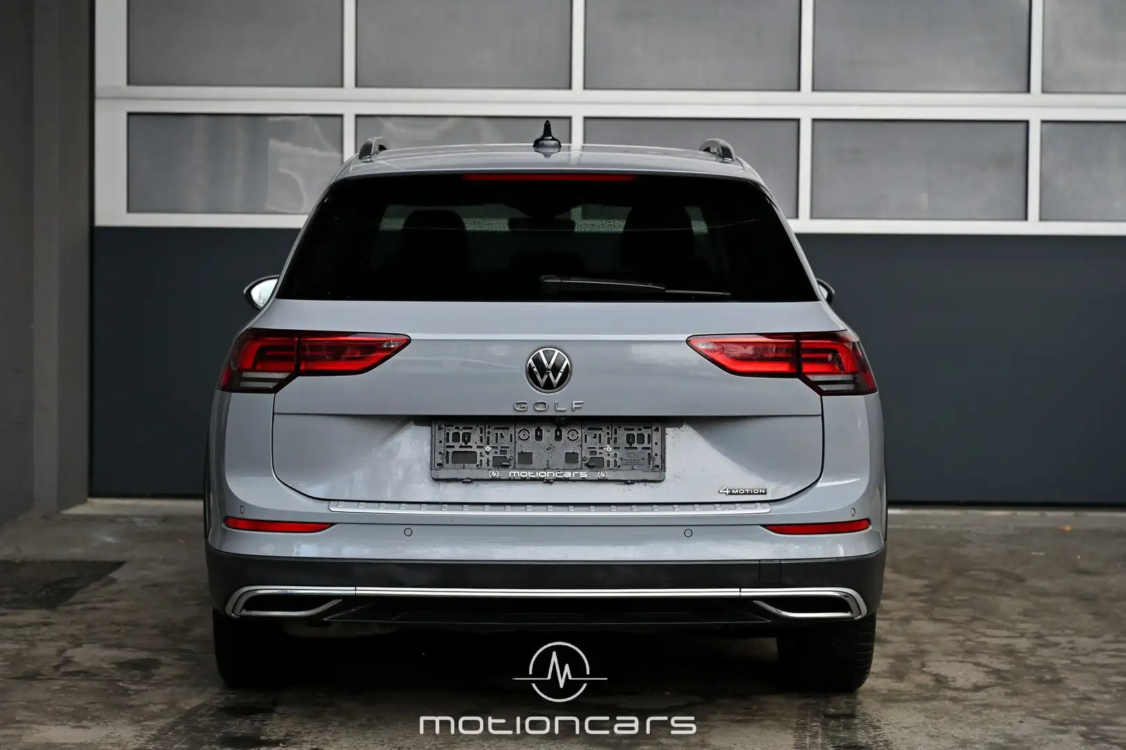Vehicle image, number 4