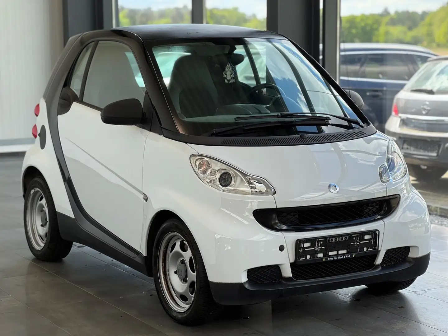 Vehicle image, number 3