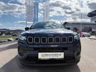 Vehicle image thumbnail, number 5
