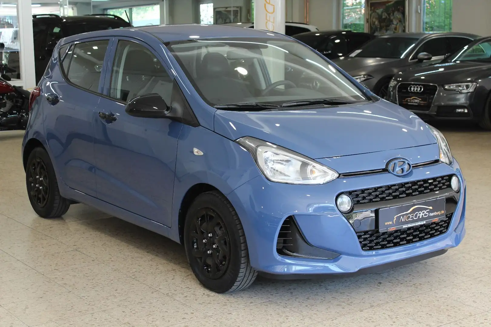 Vehicle image, number 4