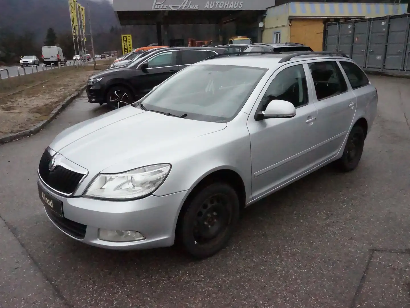 Vehicle image, number 2