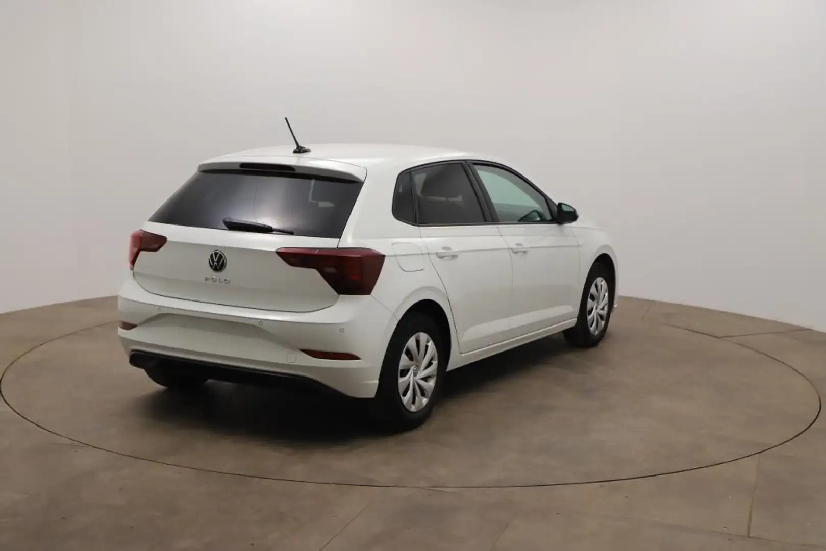 Vehicle image, number 4