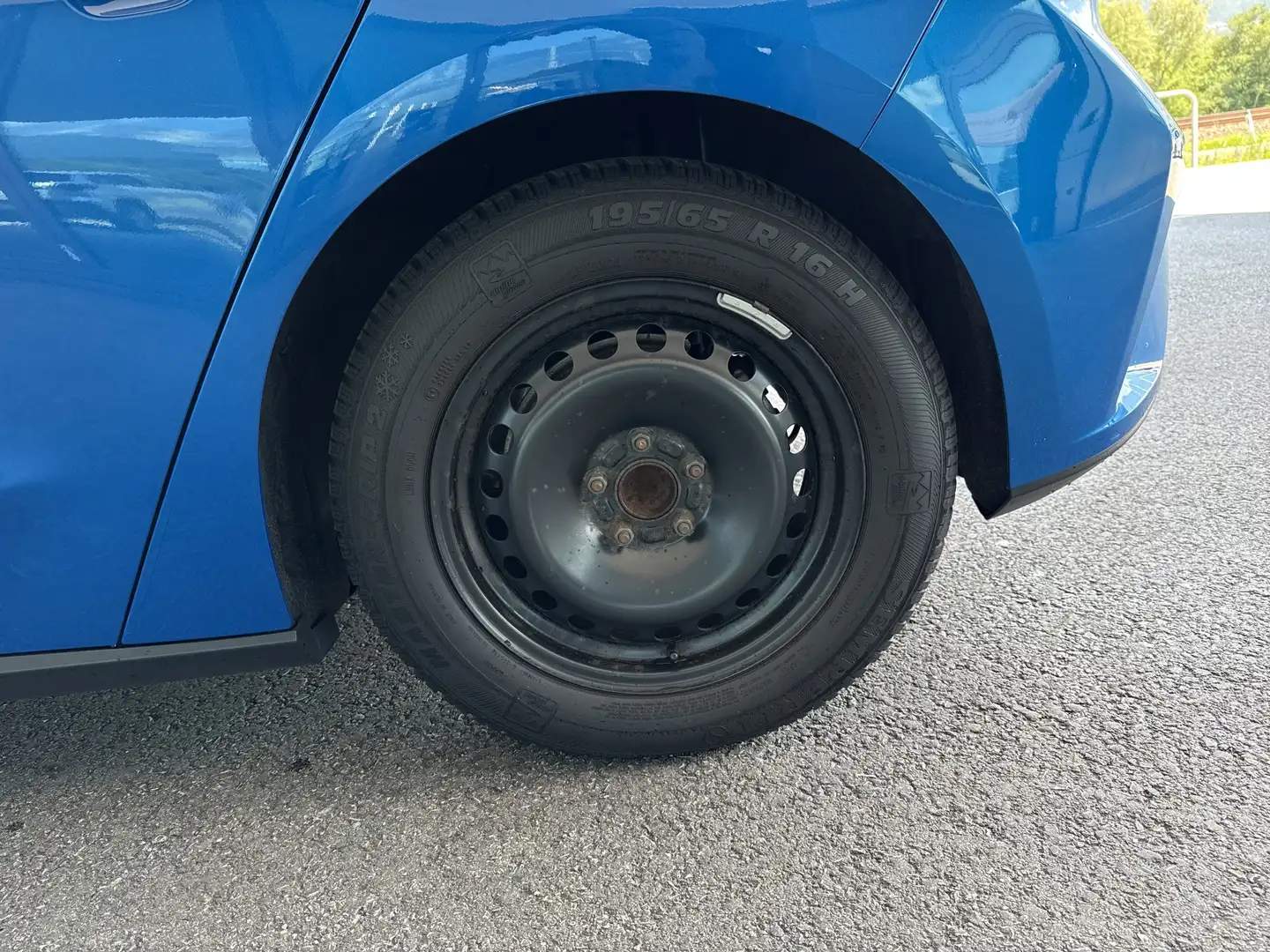 Vehicle image, number 11