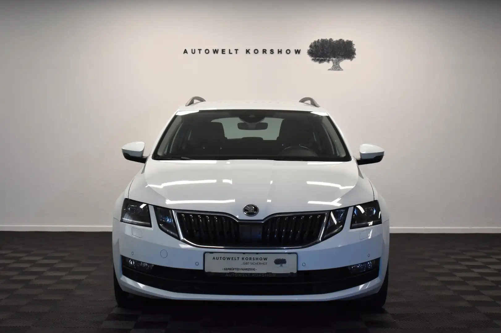 Vehicle image, number 2