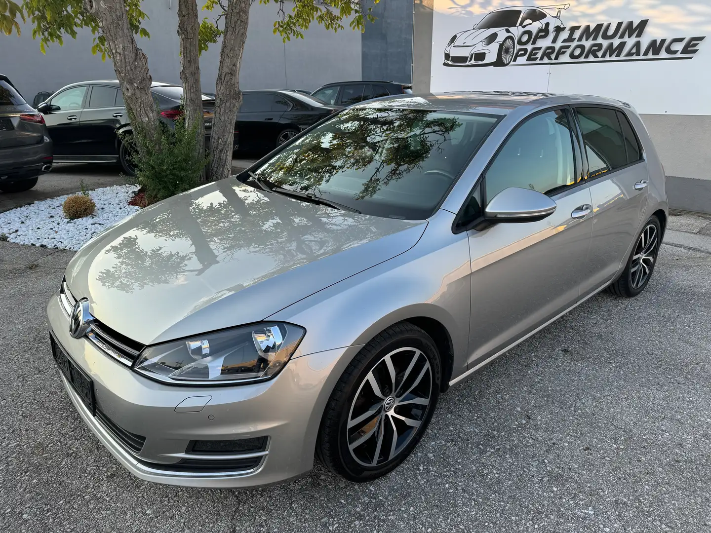 Vehicle image, number 1