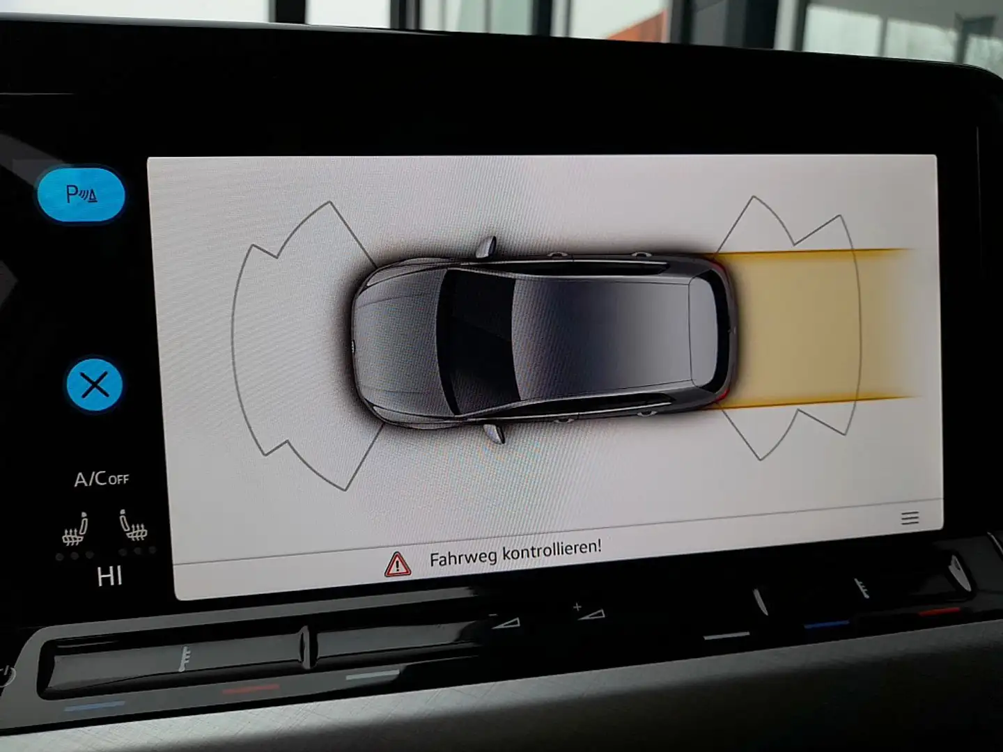 Vehicle image, number 4