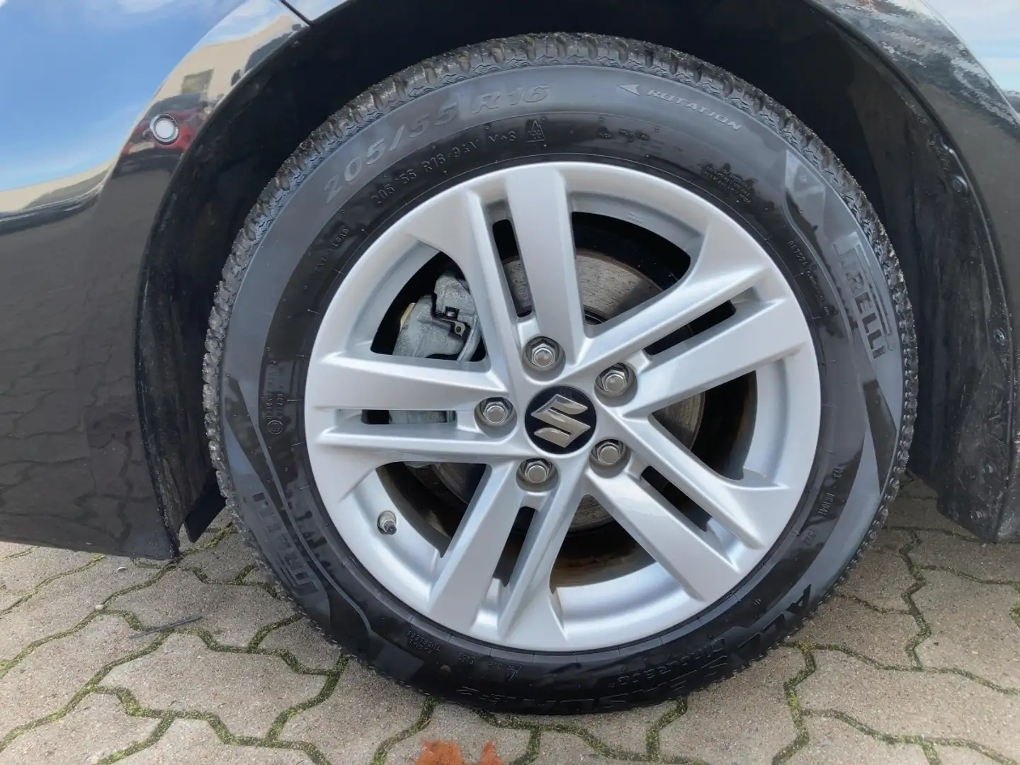 Vehicle image, number 7