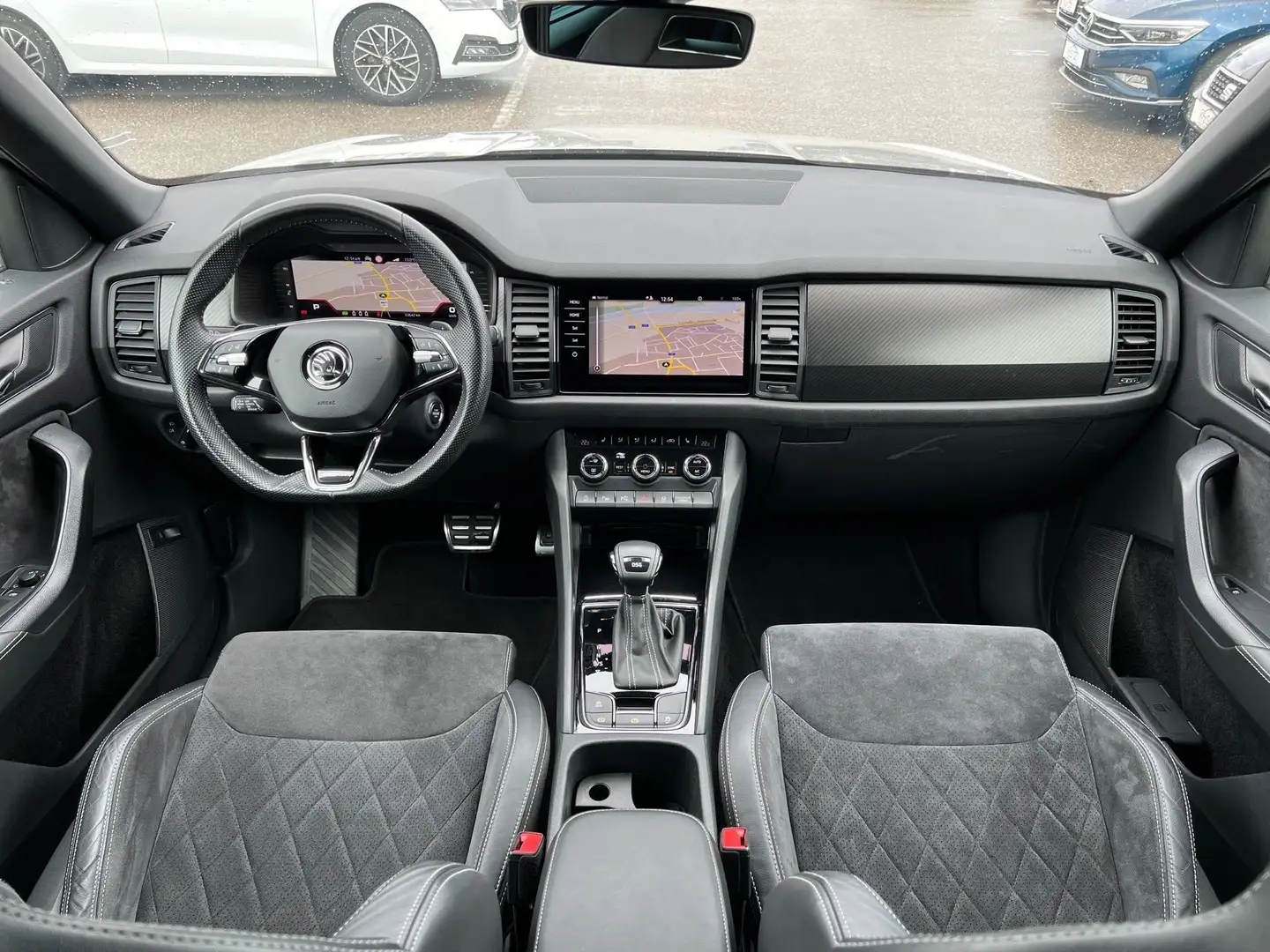 Vehicle image, number 10