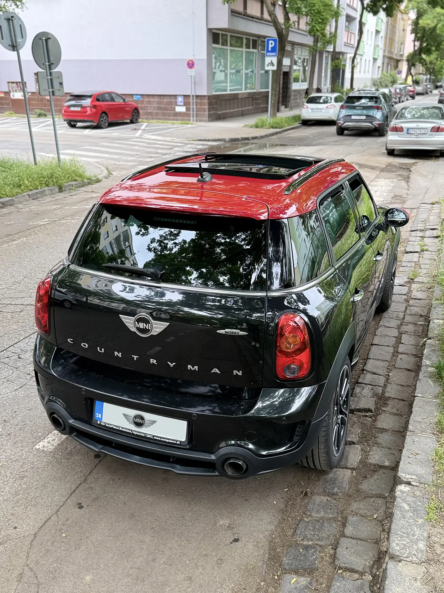 Vehicle image, number 3