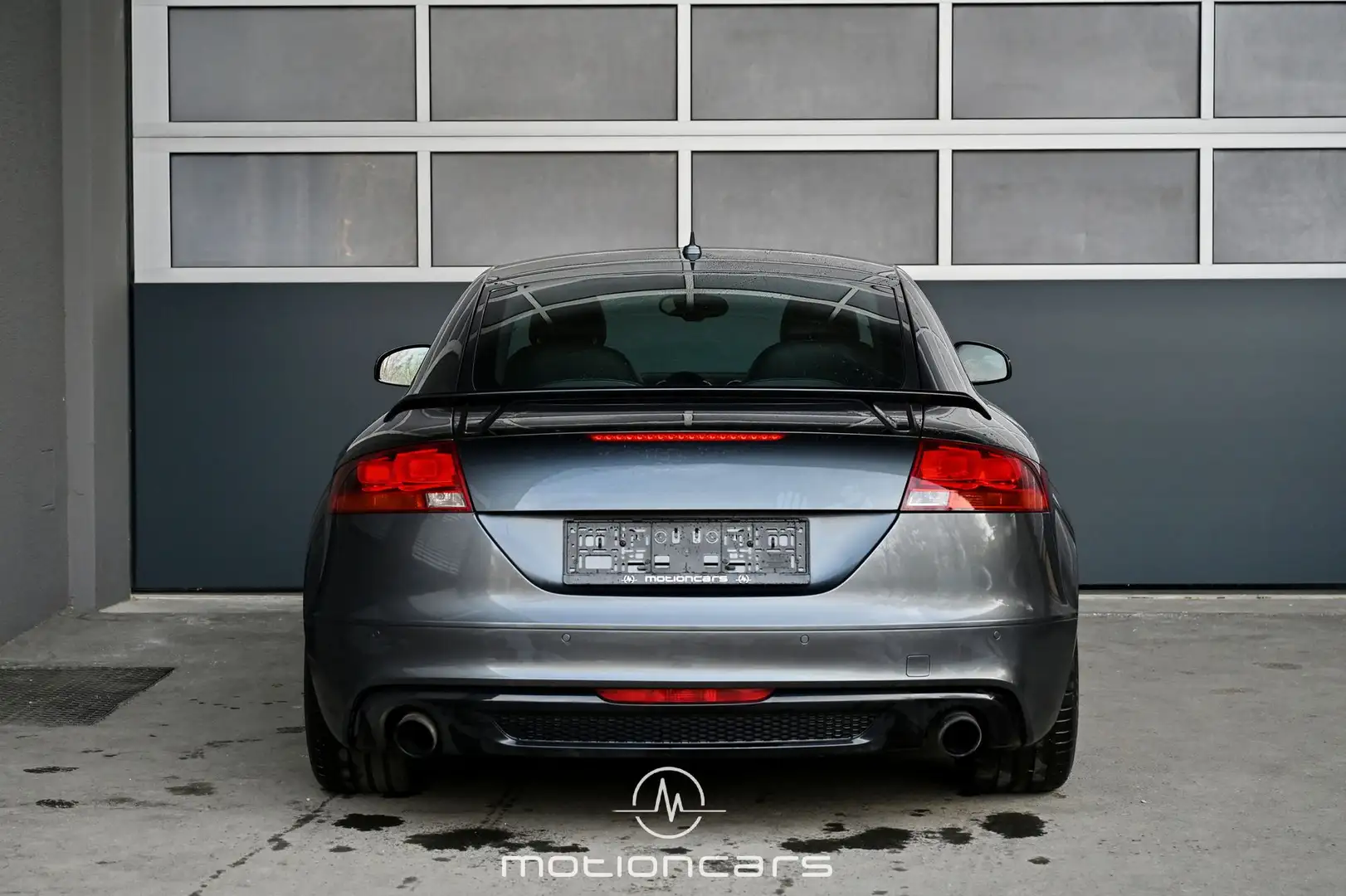 Vehicle image, number 4