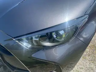 Vehicle image thumbnail, number 4