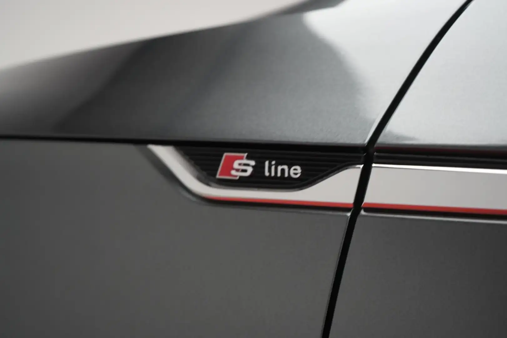 Vehicle image, number 18