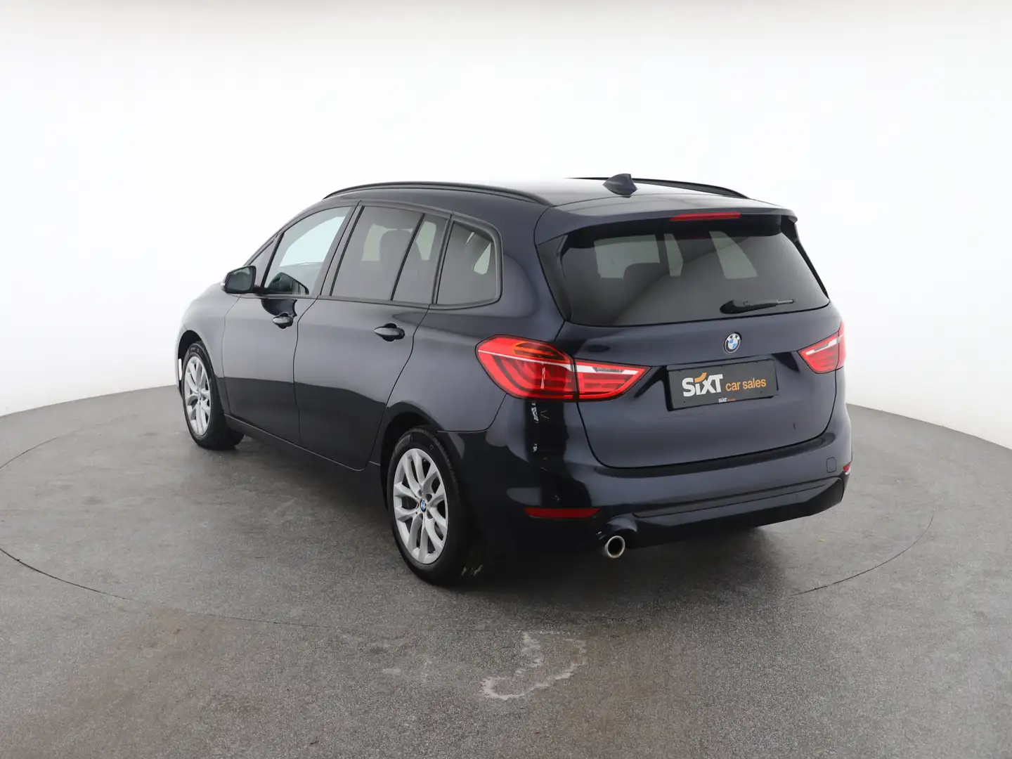 Vehicle image, number 4