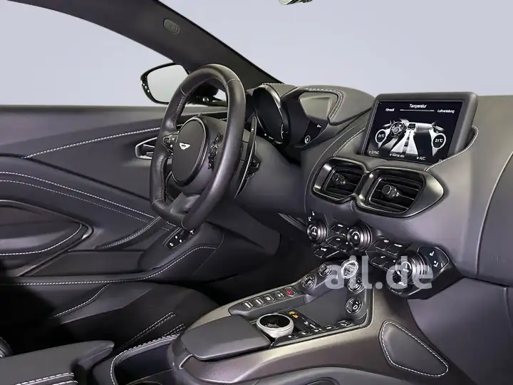 Additional image of the vehicle