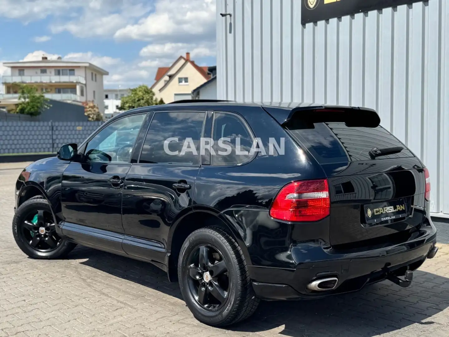 Vehicle image, number 4
