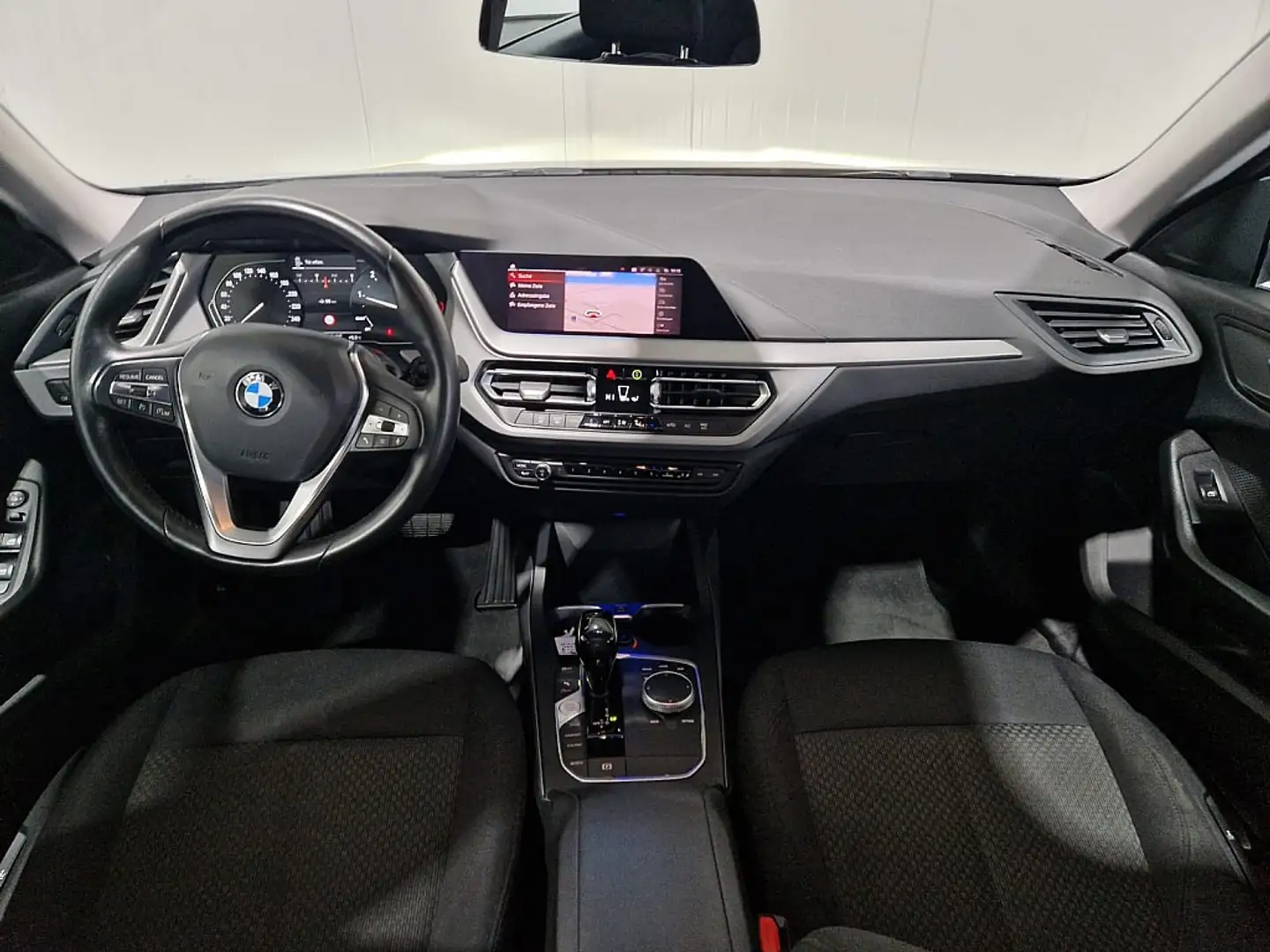 Vehicle image, number 9