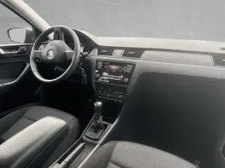 Vehicle image thumbnail, number 4