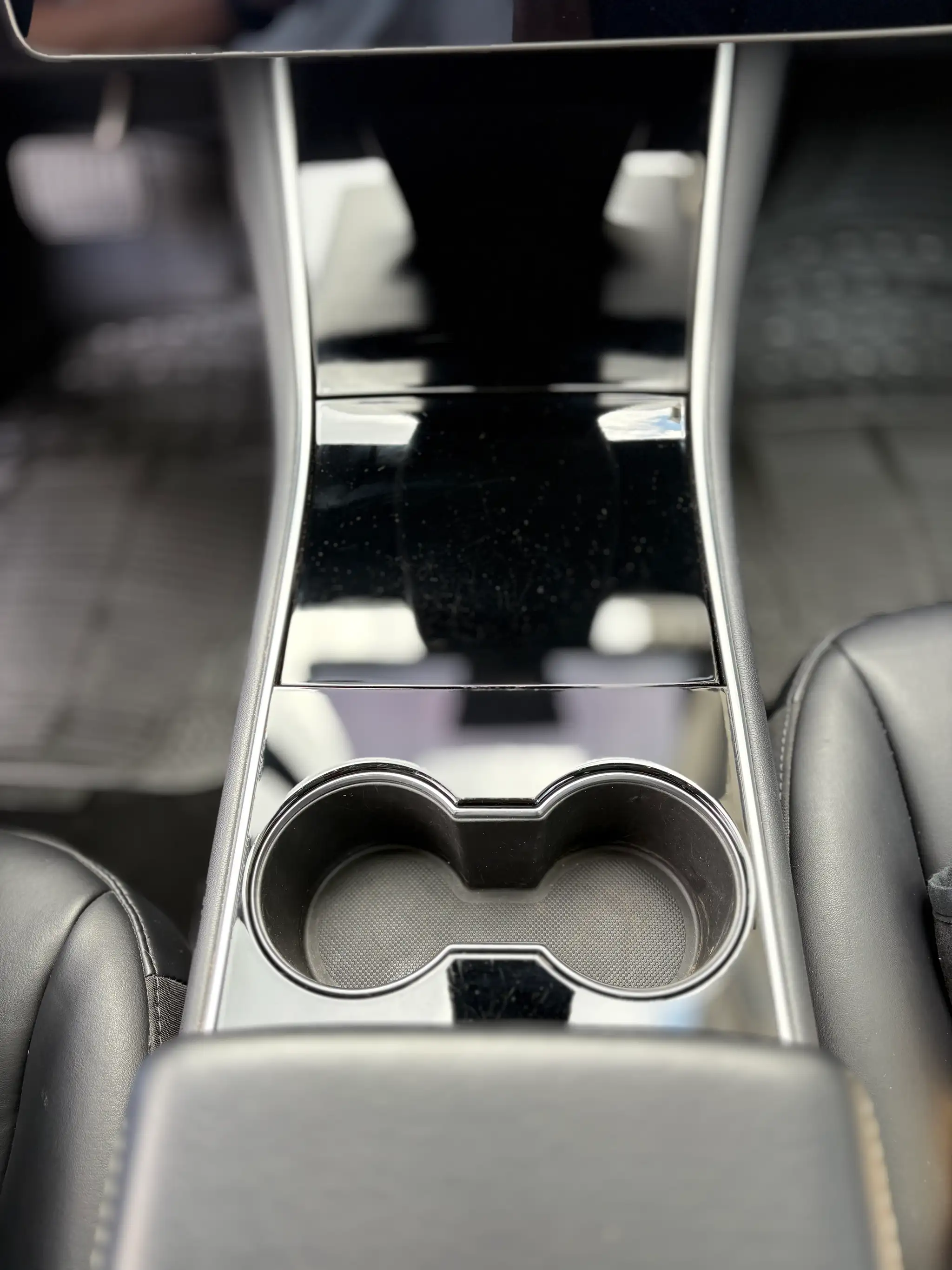 Vehicle image, number 6