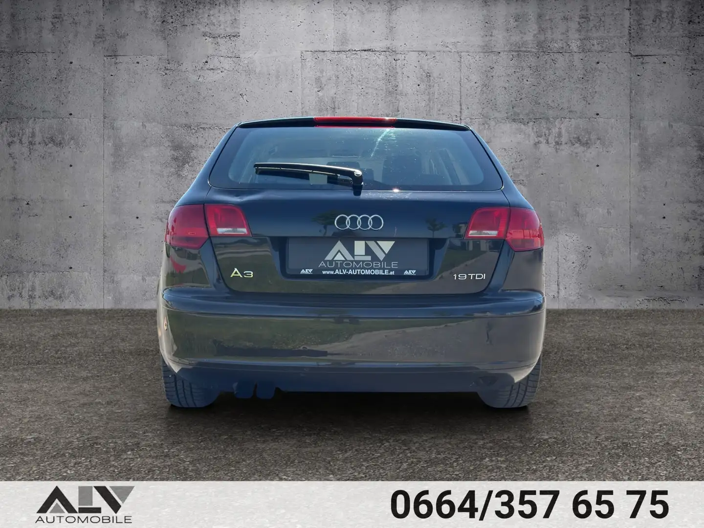 Vehicle image, number 6
