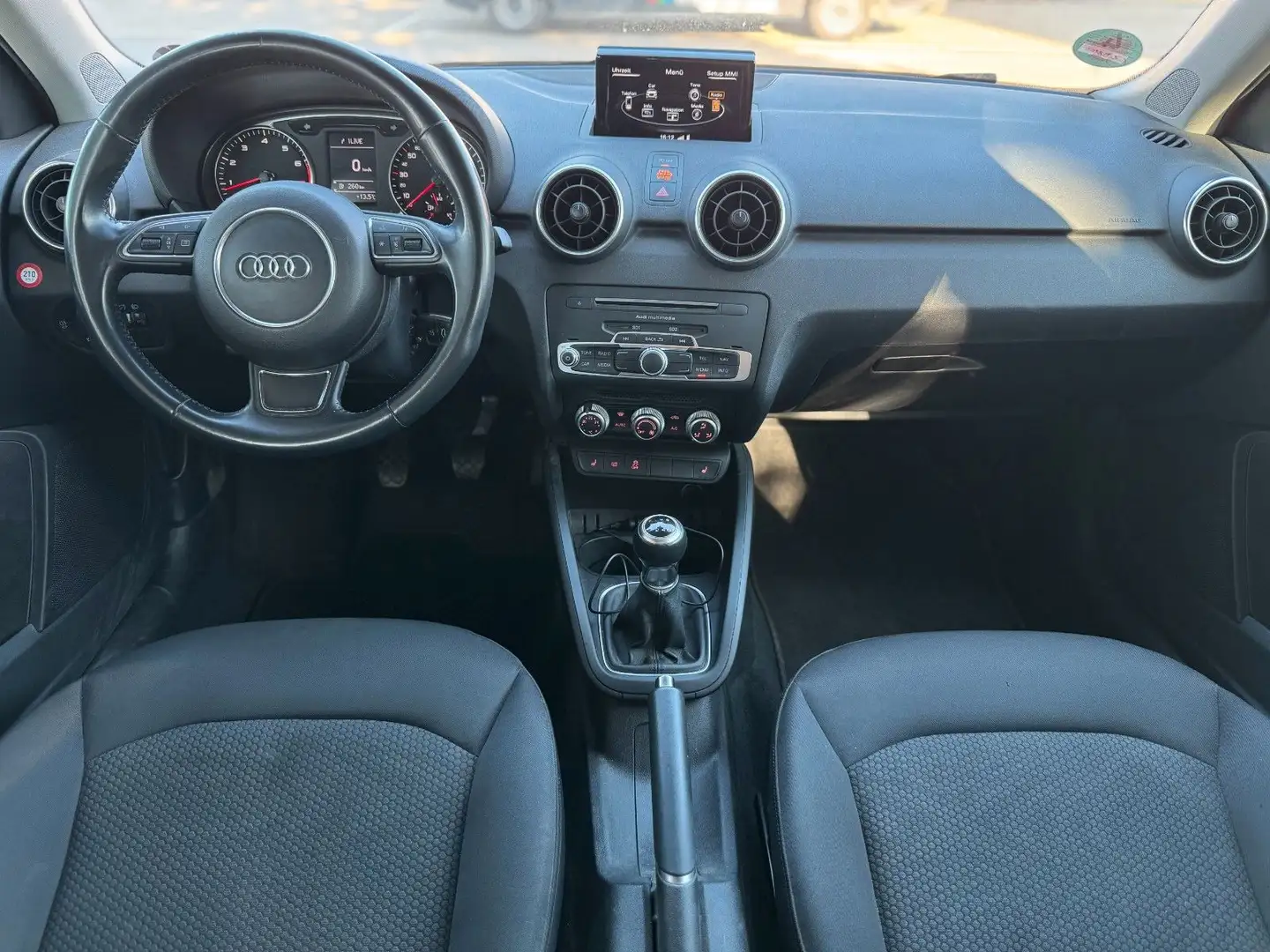 Vehicle image, number 17