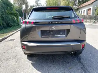 Vehicle image thumbnail, number 3