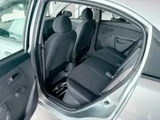Vehicle image thumbnail, number 8