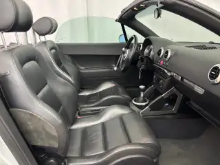 Miniatúra fotky vozidla, číslo 13
