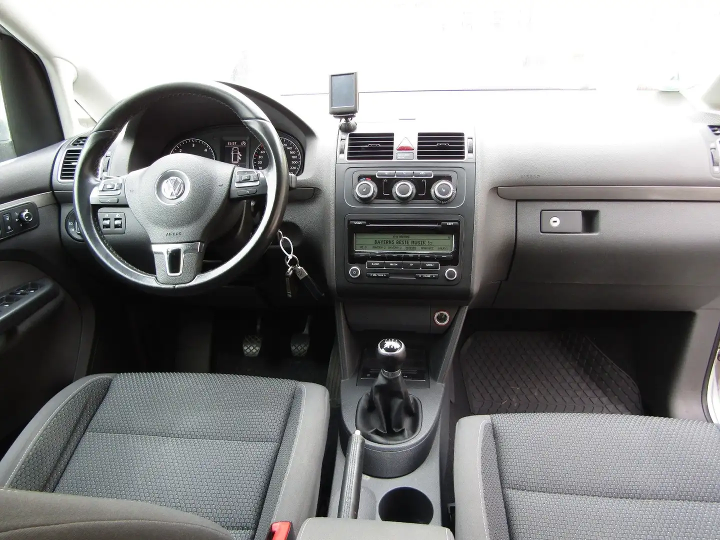 Vehicle image, number 8