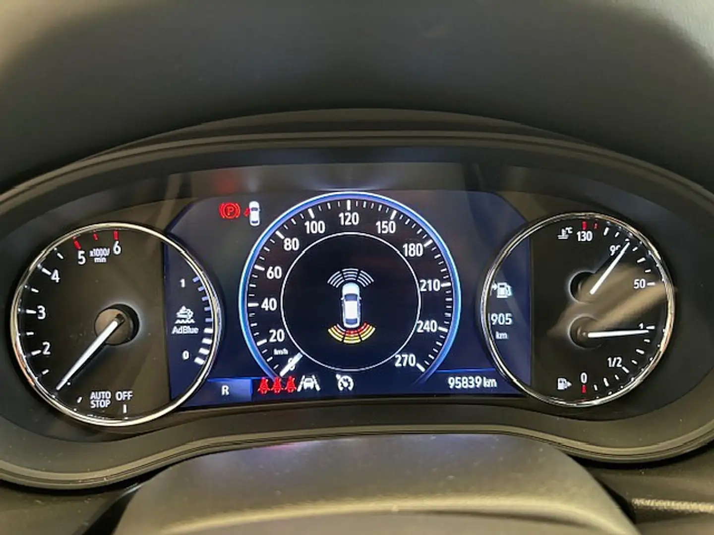 Vehicle image, number 14